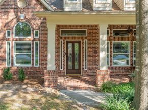 22 Greycrest Place, The Woodlands TX 77382