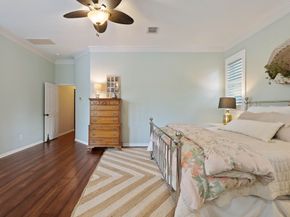 22 Greycrest Place, The Woodlands TX 77382