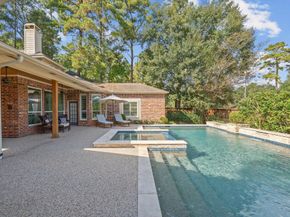 22 Greycrest Place, The Woodlands TX 77382