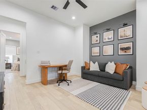 1922 Hoskins Drive, Houston TX 77080