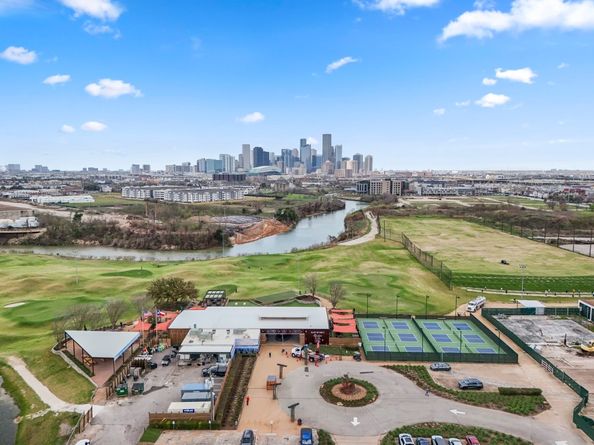 3501 Sarah Street, Houston TX 77026