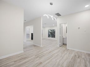 2668 Bering Drive 2668, Houston TX 77057