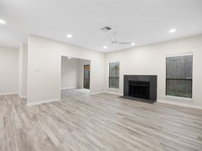 2668 Bering Drive 2668, Houston TX 77057