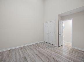 2668 Bering Drive 2668, Houston TX 77057