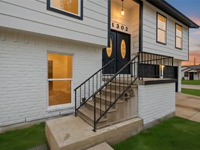 11302 White Gate Lane, Houston TX 77067