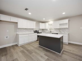 11302 White Gate Lane, Houston TX 77067