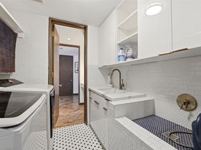 5756 Indian Circle, Houston TX 77057