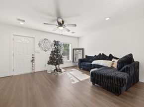 978 Saint Clair Street, Houston TX 77088