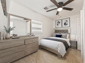 978 Saint Clair Street, Houston TX 77088