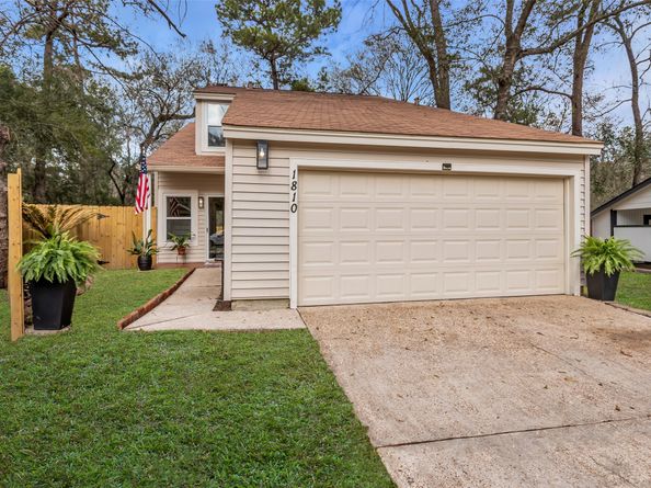 1810 N Red Cedar Circle, The Woodlands TX 77380