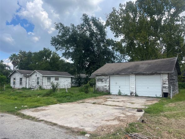 7002 Jay Street, Houston TX 77028