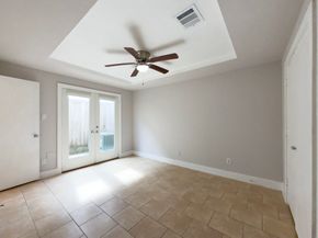 5941 South Loop E 503, Houston TX 77033