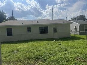 702 E Park Street, Sugar Land TX 77498