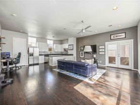 939 Colorado Street 17, Houston TX 77007