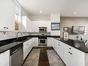 939 Colorado Street 17, Houston TX 77007