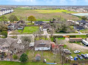 6109 Hertford Street, Houston TX 77048