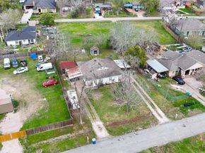 6109 Hertford Street, Houston TX 77048