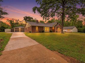 24714 Hunters Hollow Drive, Spring TX 77380
