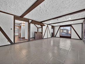 5414 Spanish Oak Drive, Houston TX 77066