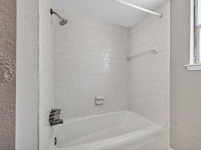 5414 Spanish Oak Drive, Houston TX 77066