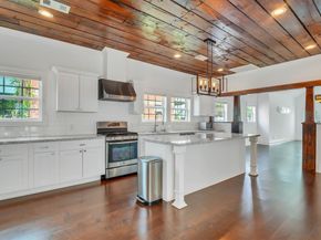 2405 Keene Street, Houston TX 77009