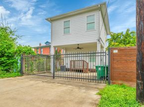 2405 Keene Street, Houston TX 77009