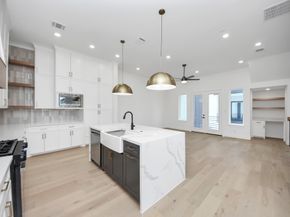 929 Fisher Street F, Houston TX 77018