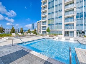 2047 Westcreek Lane 608, Houston TX 77027
