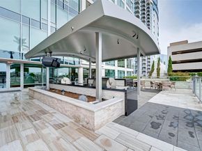 2047 Westcreek Lane 608, Houston TX 77027
