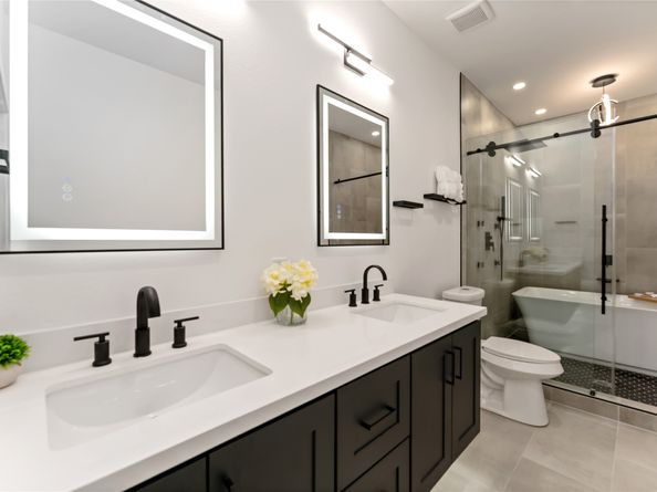 4121 Shelby Circle A/B, Houston TX 77051