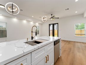 4121 Shelby Circle A/B, Houston TX 77051