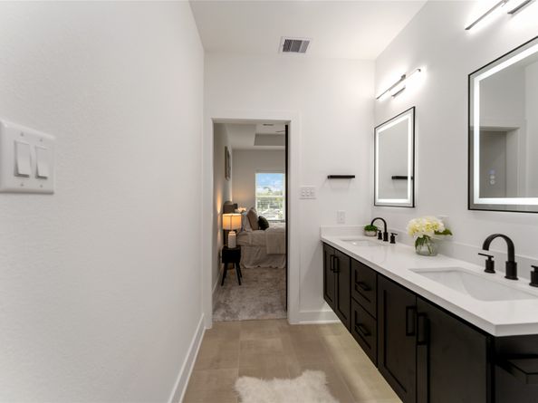 4121 Shelby Circle A/B, Houston TX 77051