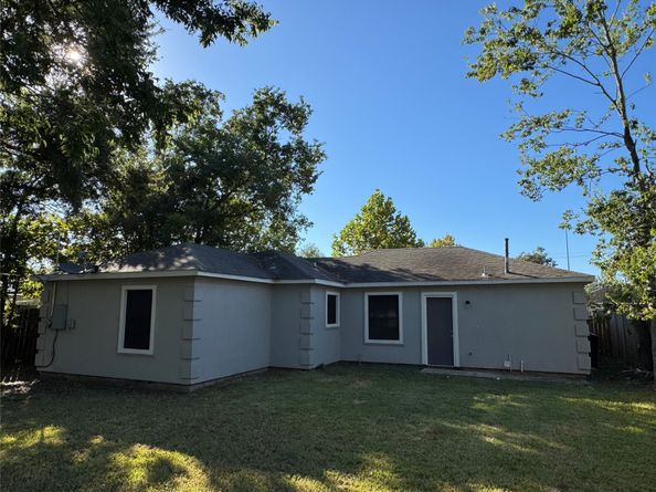 903 Roper Street, Houston TX 77034