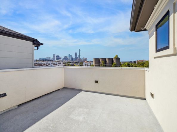 2763 Freund Street, Houston TX 77003