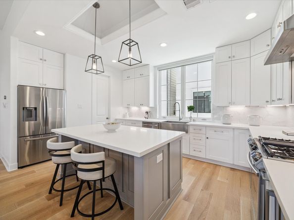 2763 Freund Street, Houston TX 77003