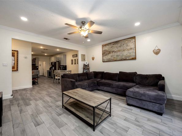 7334 Anzac Street, Houston TX 77020