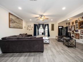 7334 Anzac Street, Houston TX 77020