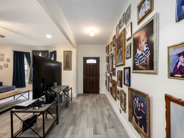7334 Anzac Street, Houston TX 77020