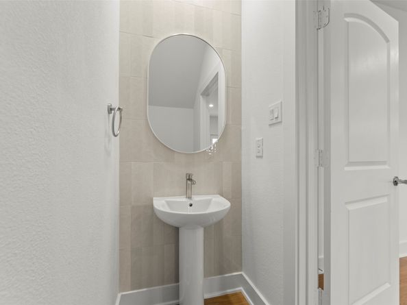 1475 Ferguson Way, Houston TX 77088