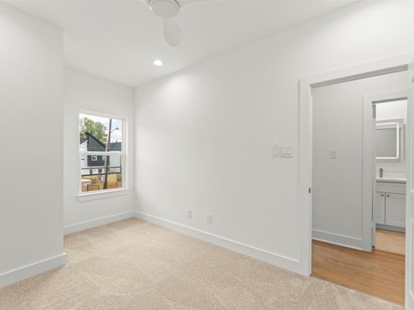 1475 Ferguson Way, Houston TX 77088