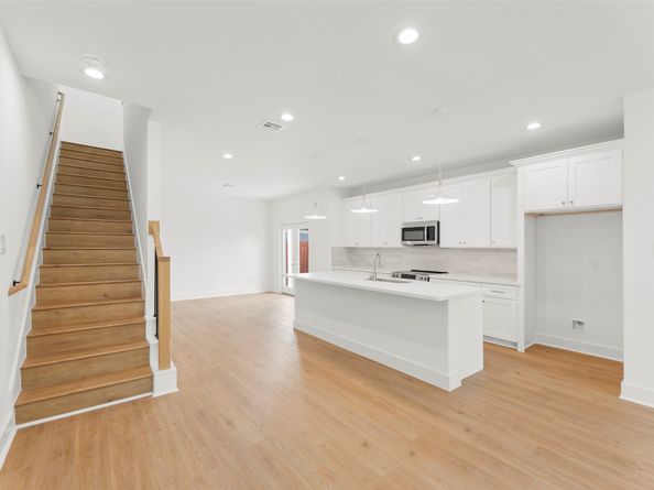 1475 Ferguson Way, Houston TX 77088