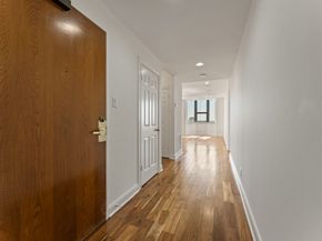 651 Bering Drive 1402, Houston TX 77057