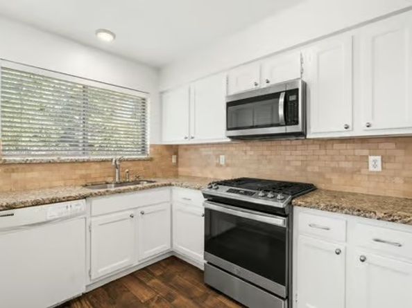 24 Woodelves Place, The Woodlands TX 77381