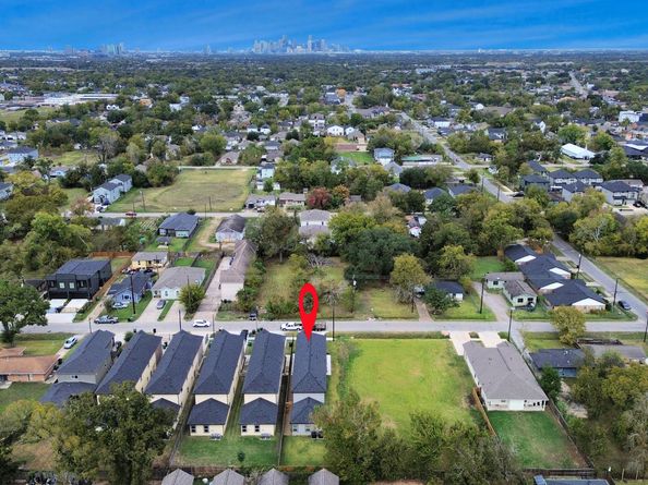 4516 Maggie Street AB, Houston TX 77051