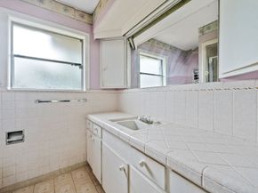 8622 Dover Street, Houston TX 77061