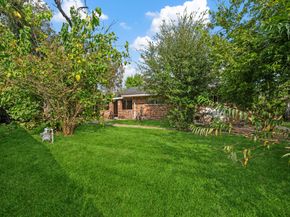 8622 Dover Street, Houston TX 77061