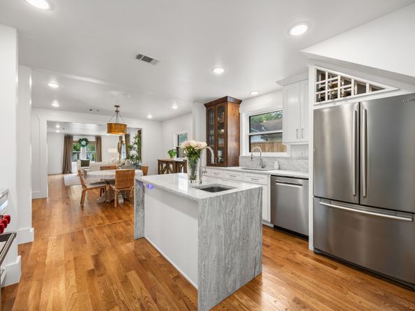 1027 Peddie Street, Houston TX 77009