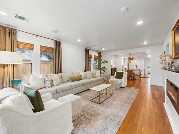 1027 Peddie Street, Houston TX 77009