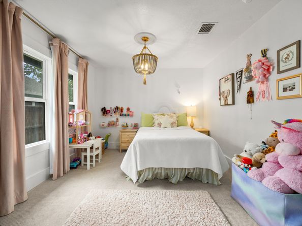 1027 Peddie Street, Houston TX 77009