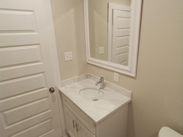 7415 El Paso Street, Houston TX 77020